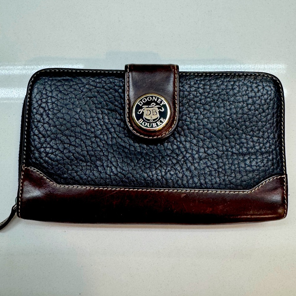 Dooney  Bourke Vintage Leather Checkbook Wallet W Original Pen